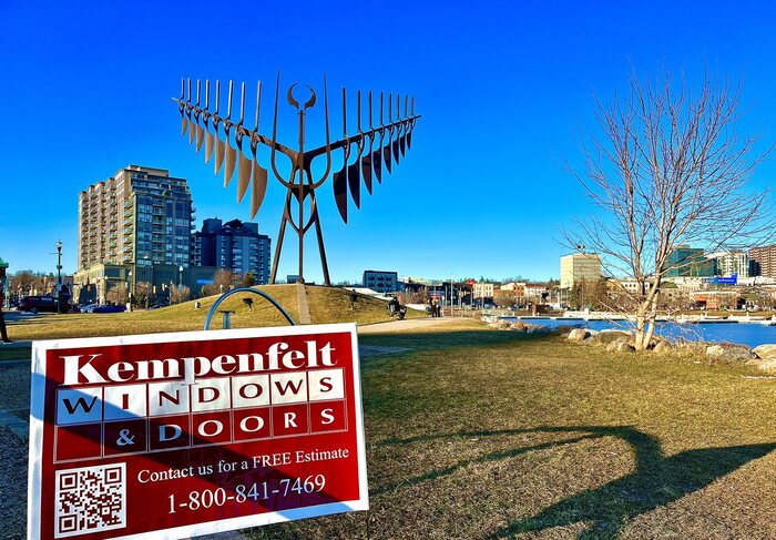 Downtown Barrie view of monument with Kempenfelt Windows and Doors sign